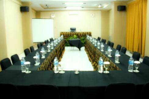 Hotel Grand Prioritas Bogor Exterior foto
